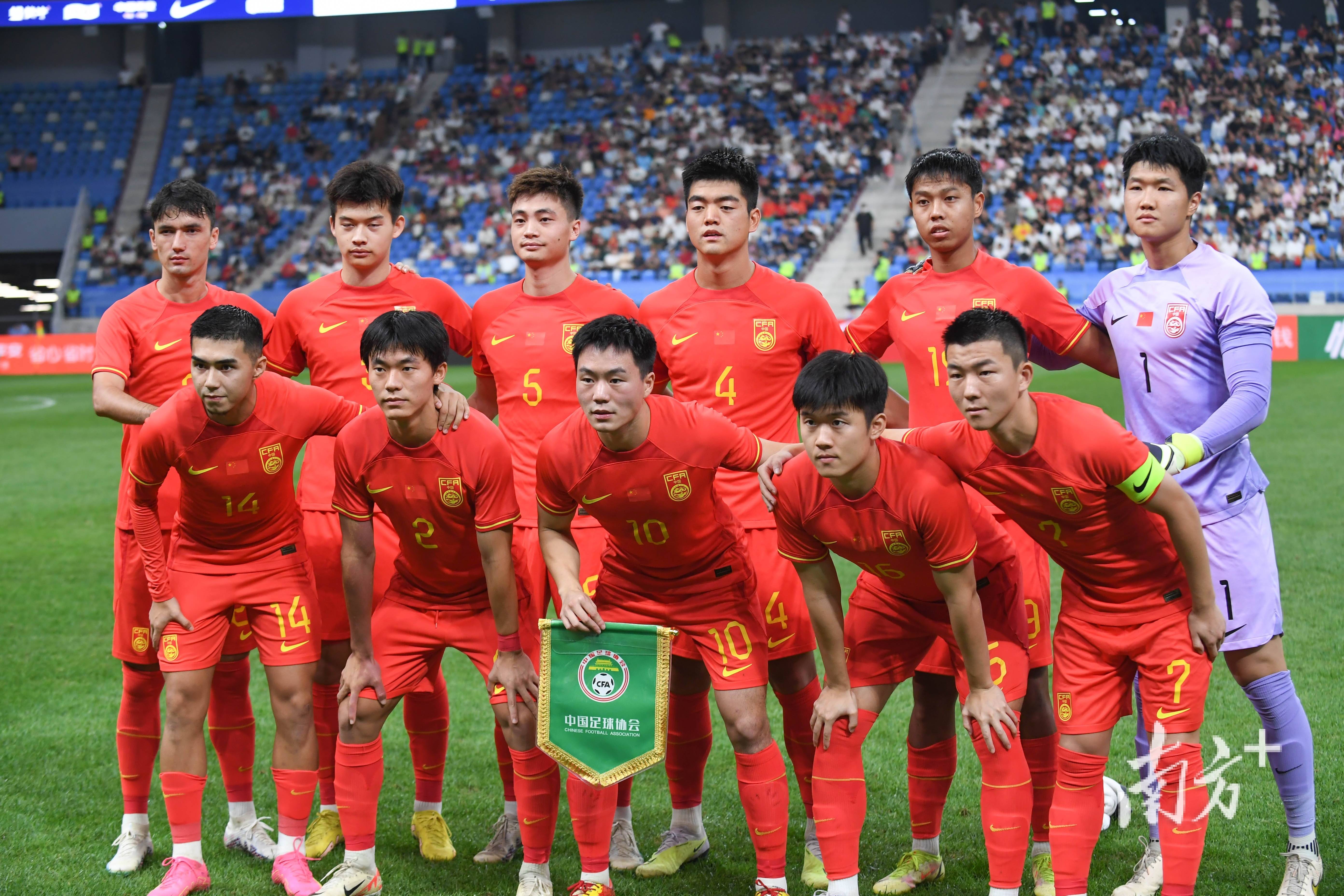 中国球队在国际比赛中表现抢眼